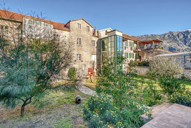 Stunning Stone Villa in Prčanj with Panoramic Bay Views — photo 9